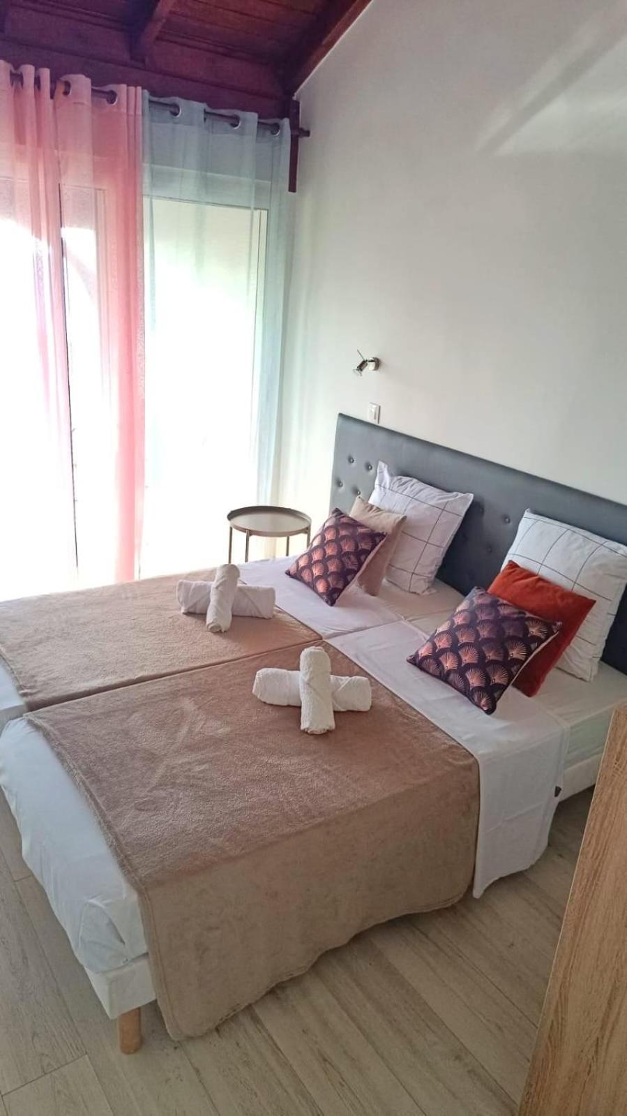 Duplex Rose Porcelaine - Vue Mer- Malendure 부이영뜨 외부 사진